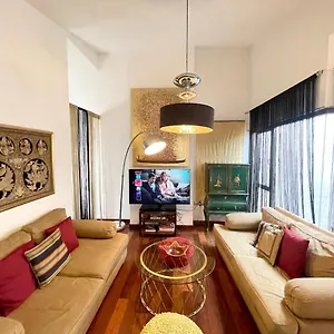 Atico En Plaza De La Constitucion 3 Bedrooms , Málaga Espagne